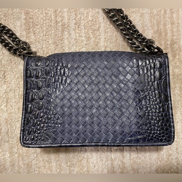 Sondra Roberts New York Blue Faux Croc Print Crossbody or Shoulder Bag or Clutch - Picture 4 of 16